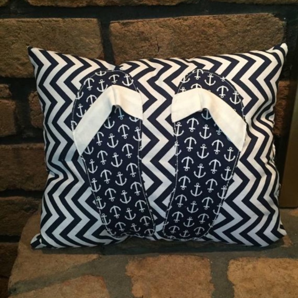 Life is better in flip flops pillow- Navy/White